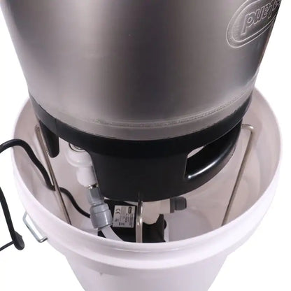 Bucket Blaster Keg and Fermenter Washer for cleaning kegs and fermentation tanks